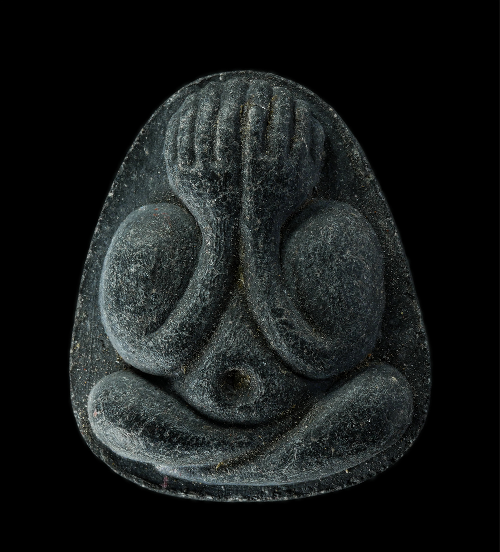 17Aug24 (92)p.jpg - พระปิดตามหาอุตม์ หลวงพ่อมาลัย วัดบางหญ้าแพรก จ.สมุทรสาคร ปี2526 เนื้อผงพุทธคุณ ผงว่าน ผงใบลาน หลวงพ่อมาลัย พระอาจารย์ทีตี๋ใหญ่ ให้ความเคารพศรัทธา พระเ [..] | https://kamulet.in.th